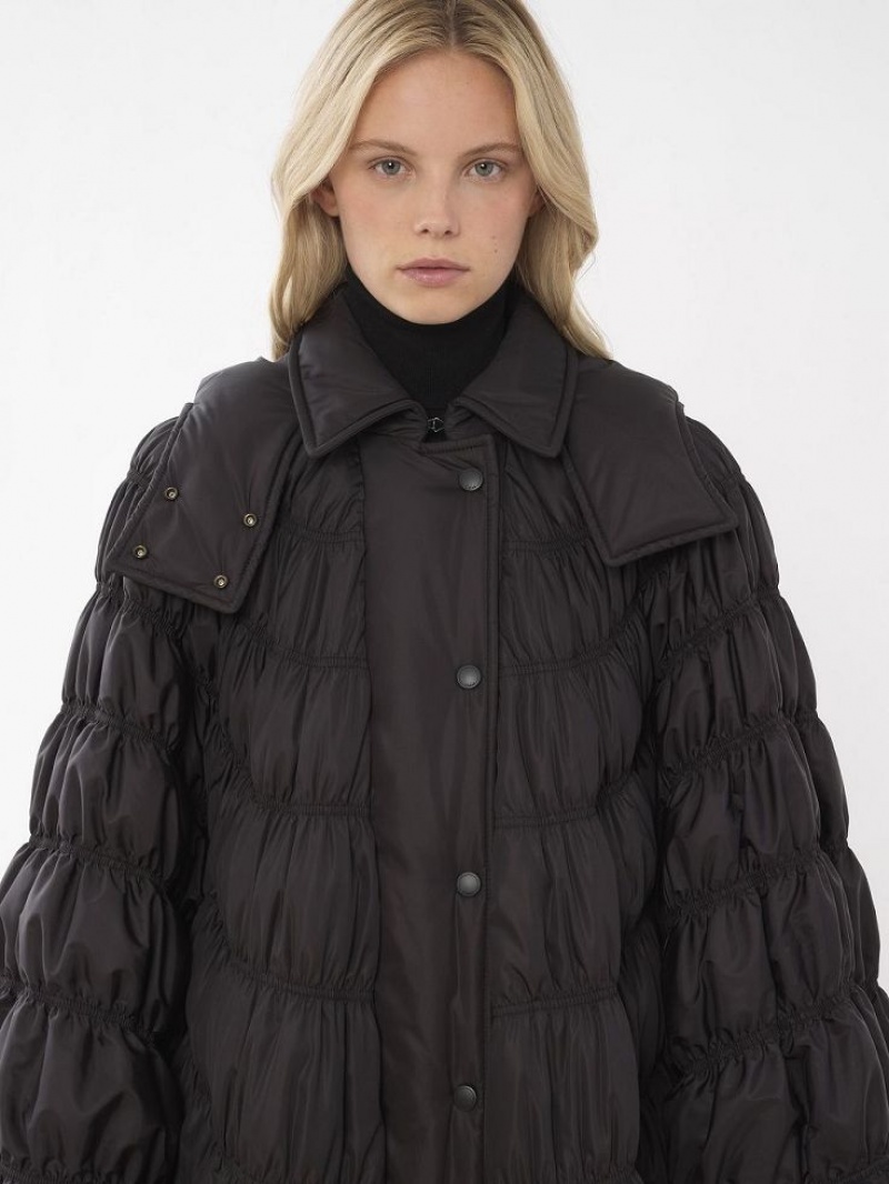 Chloe Ruched Puffer Cape Takit Mustat | CHE-SR13815